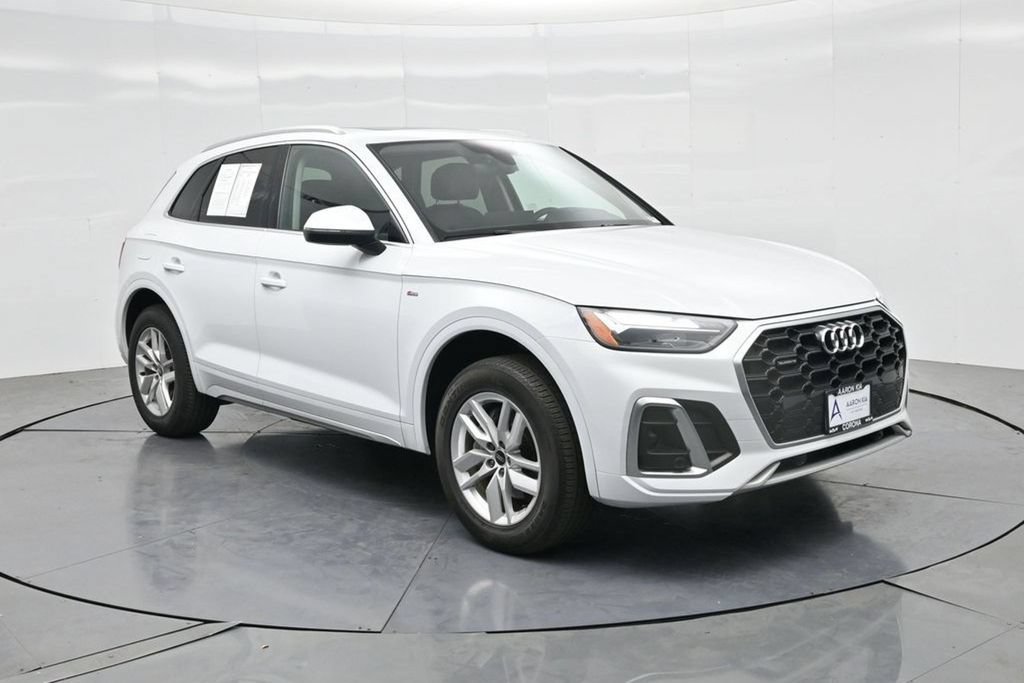 Used 2023 Audi Q5 2.0T Premium w/ Convenience Package AWD/4WD image 30