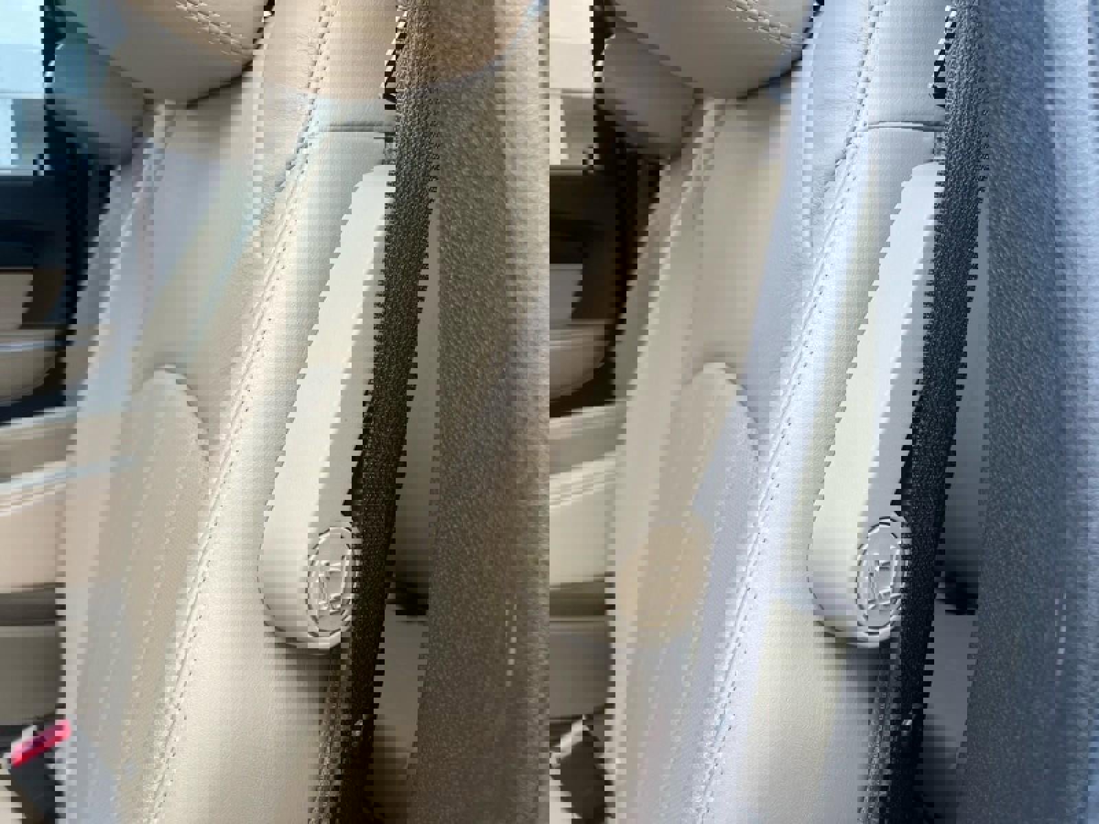 Used 2011 GMC Acadia SLT image 31