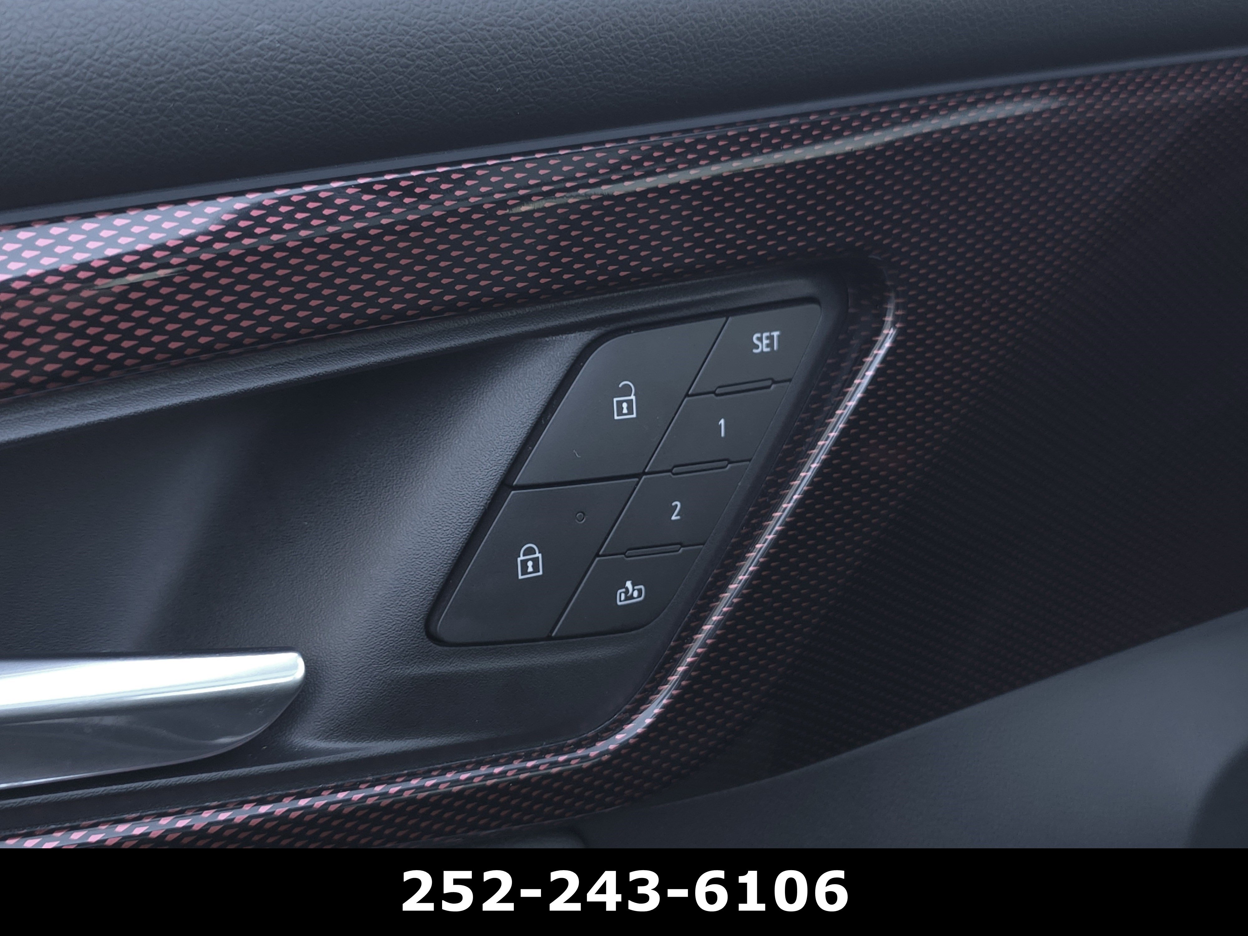 Used 2026 Chevrolet Traverse RS FWD image 12