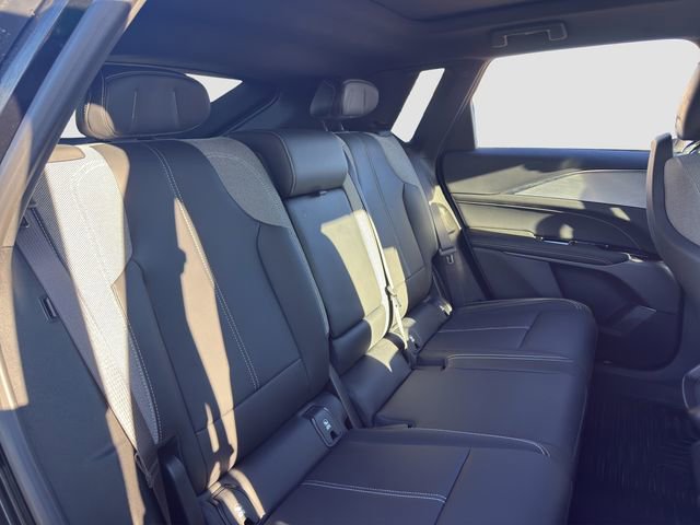 Used 2024 Cadillac Lyriq Tech w/ Driver Assist Package image 18