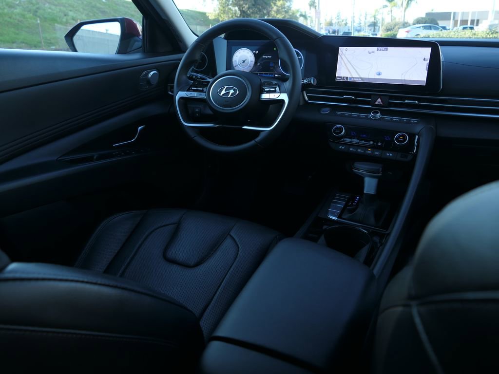 Certified 2023 Hyundai Elantra Limited image 23