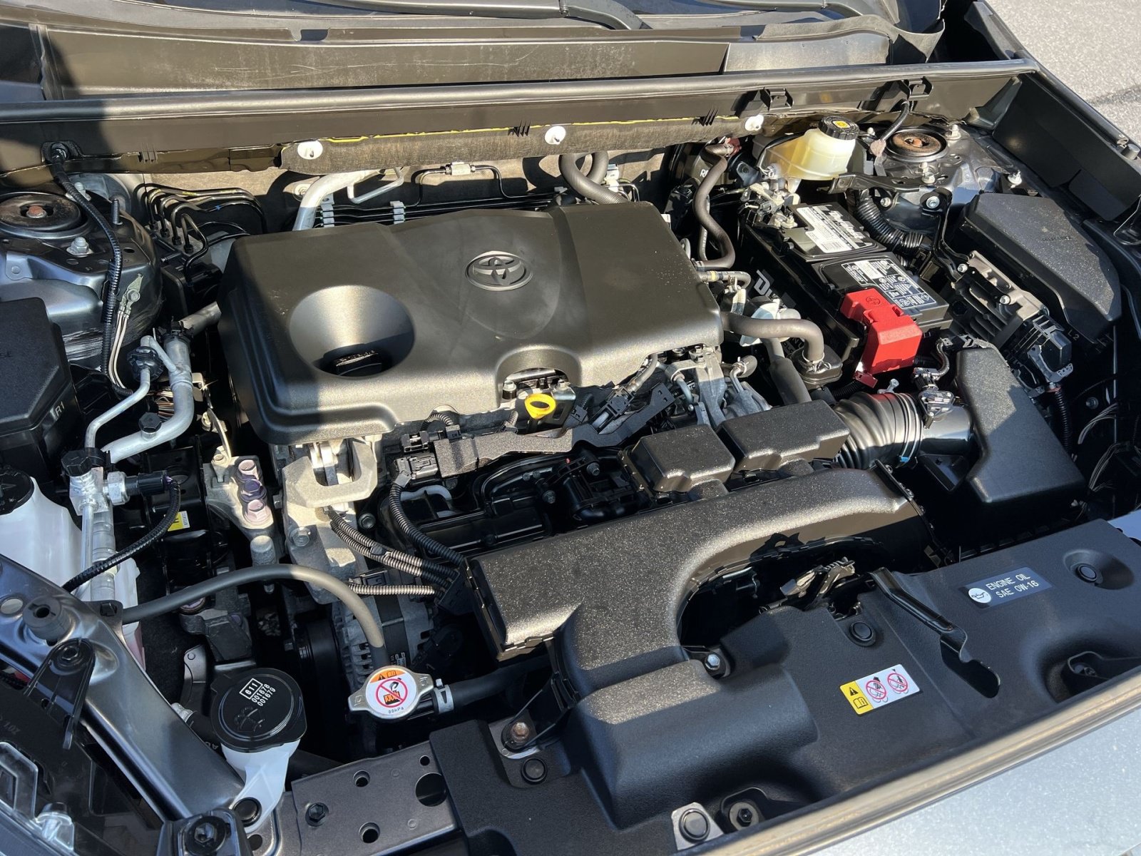 Used 2020 Toyota RAV4 XLE Premium AWD/4WD image 27