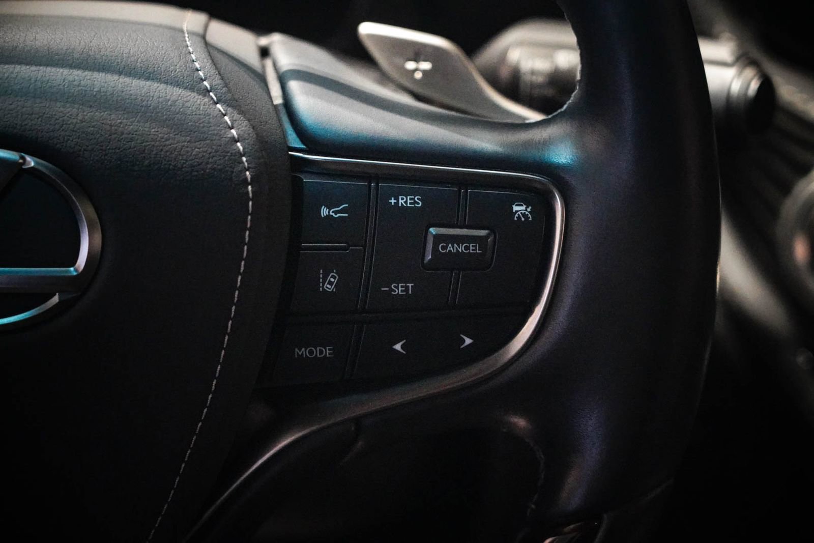 Used 2023 Lexus LS 500 LS 500 w/ Luxury Package image 18