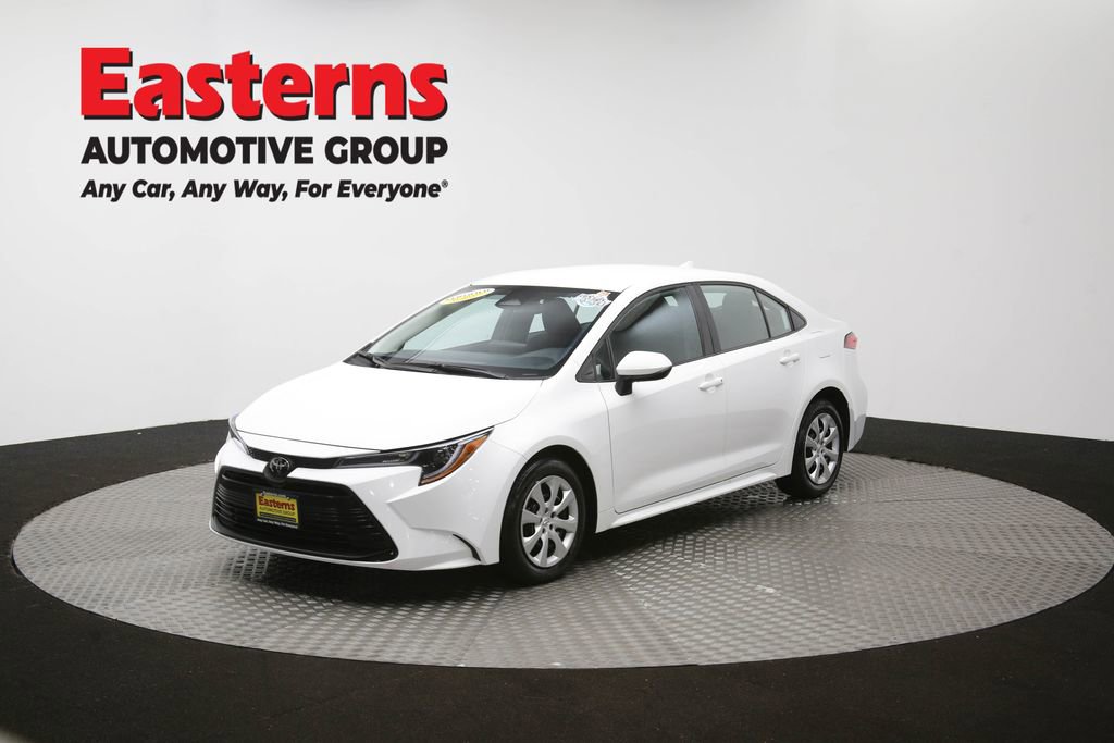 Used 2025 Toyota Corolla LE image 55