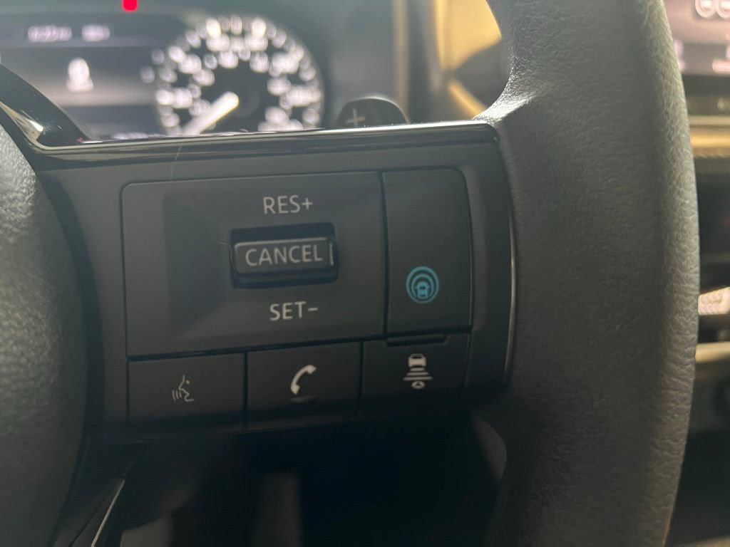Used 2021 Nissan Rogue SV AWD/4WD image 27