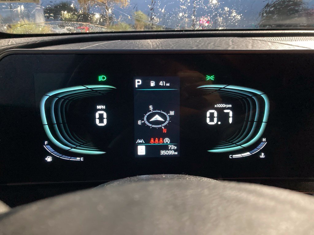 Used 2025 Kia Sportage EX FWD image 14