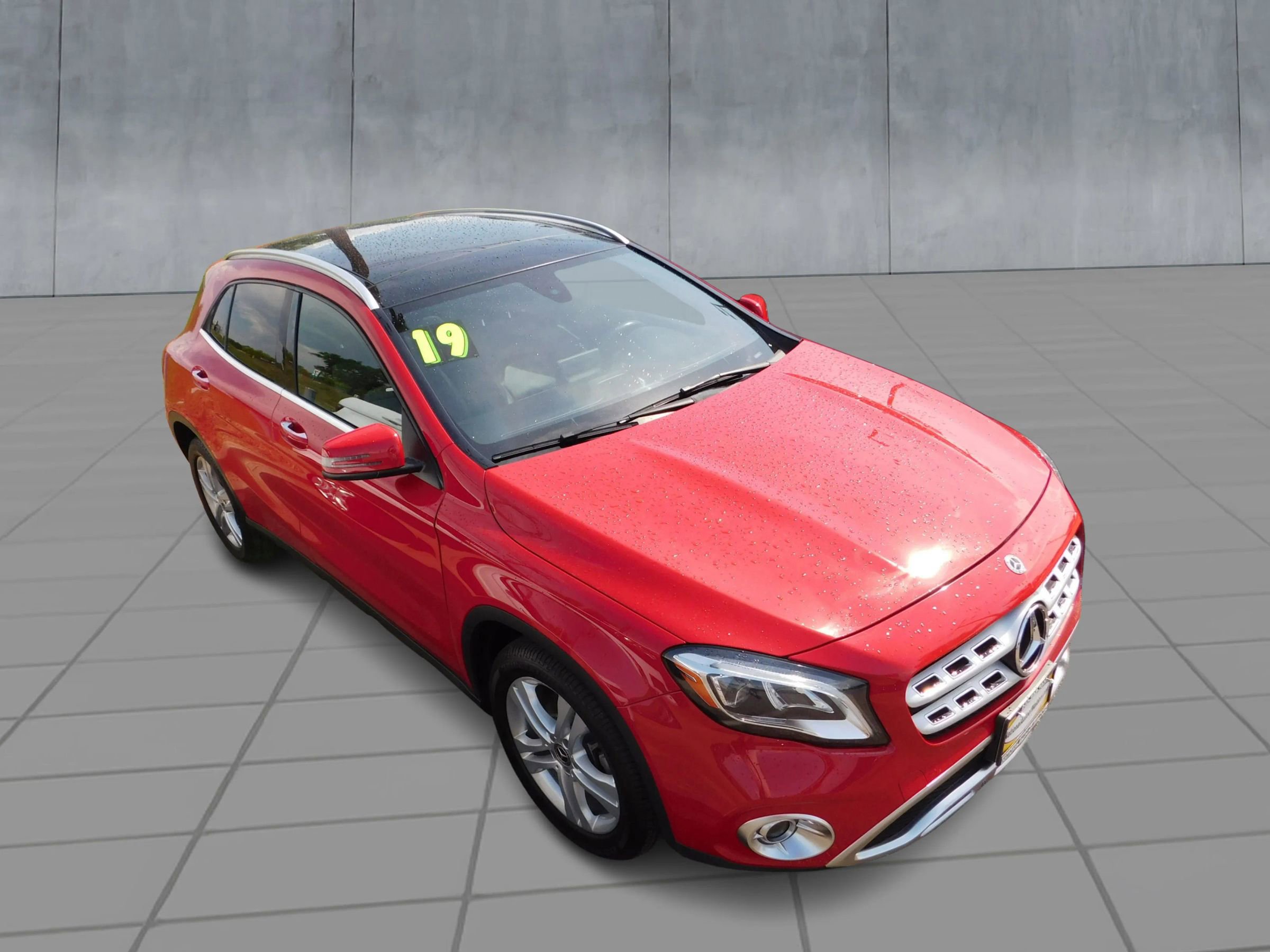 Used 2019 Mercedes-Benz GLA 250 4MATIC image 2