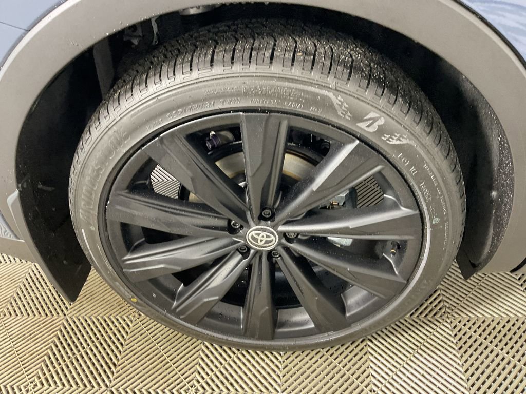 New 2026 Toyota Crown Nightshade image 9