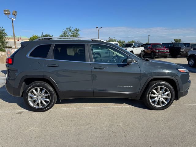 Used 2018 Jeep Cherokee Limited AWD/4WD image 4