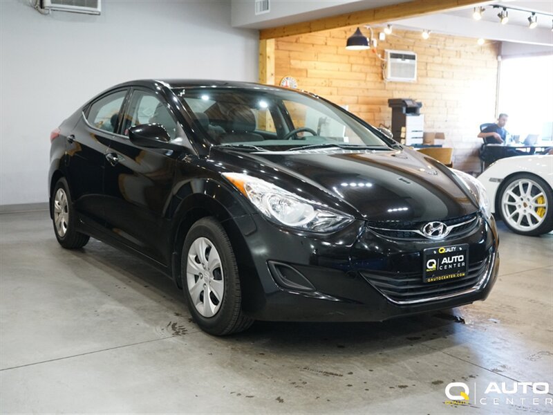 Used 2013 Hyundai Elantra Sedan FWD image 3