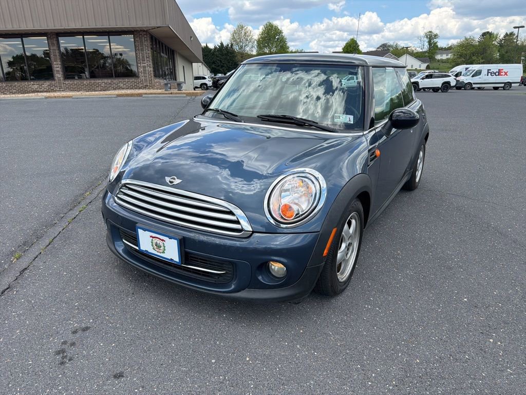 Used 2011 MINI Cooper Hardtop FWD image 1