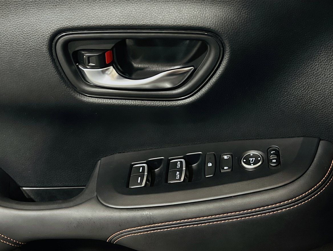 Used 2024 Honda HR-V Sport image 13