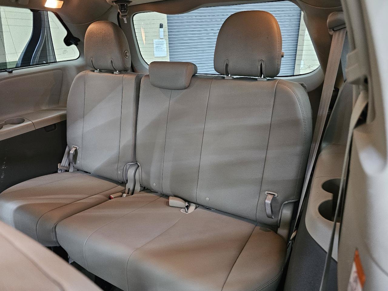 Used 2015 Toyota Sienna XLE w/ XLE Navigation Package FWD image 26