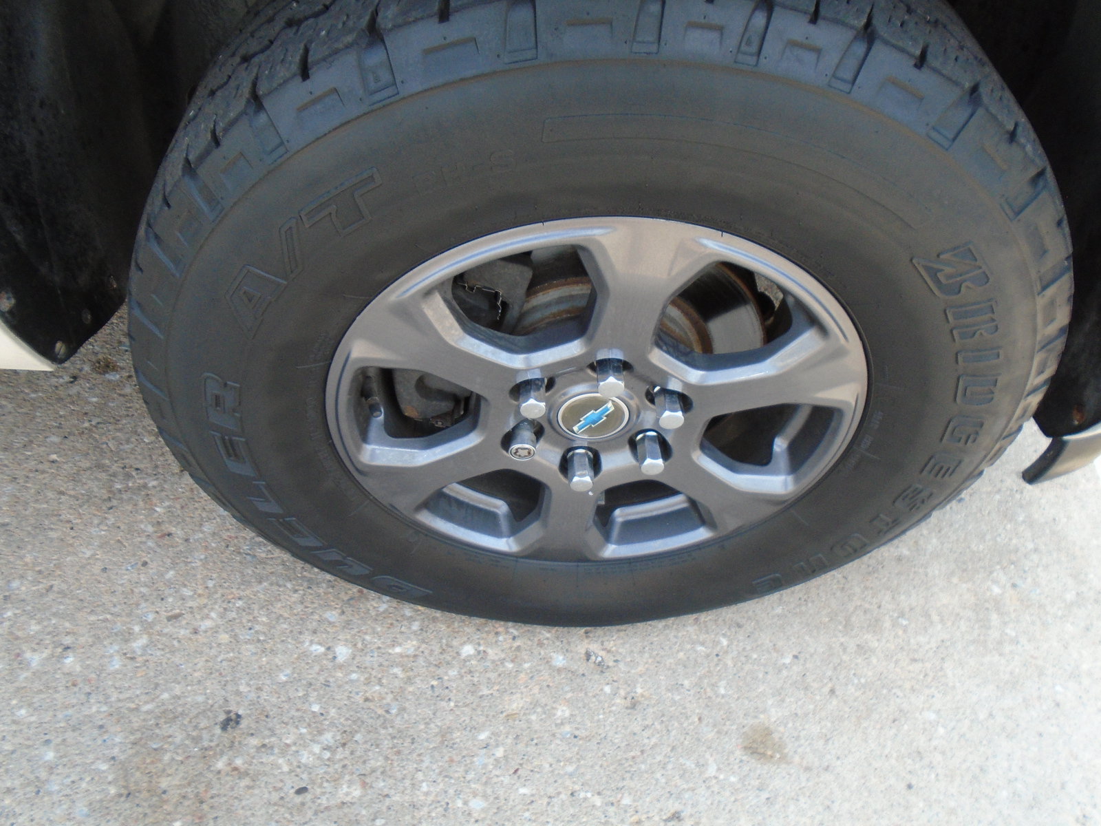 Used 2013 Chevrolet Suburban LTZ AWD/4WD image 16