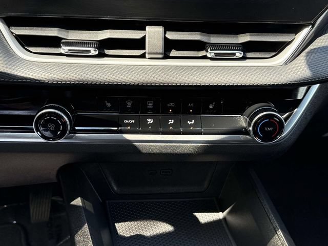 Certified 2025 Chevrolet Equinox LT w/ Safety and Technology Package FWD image 16