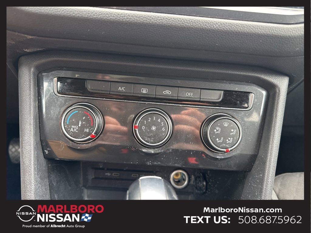 Used 2020 Volkswagen Tiguan S image 26