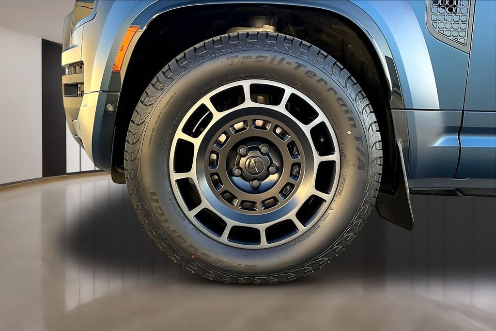 New 2026 Land Rover Defender 110 image 13