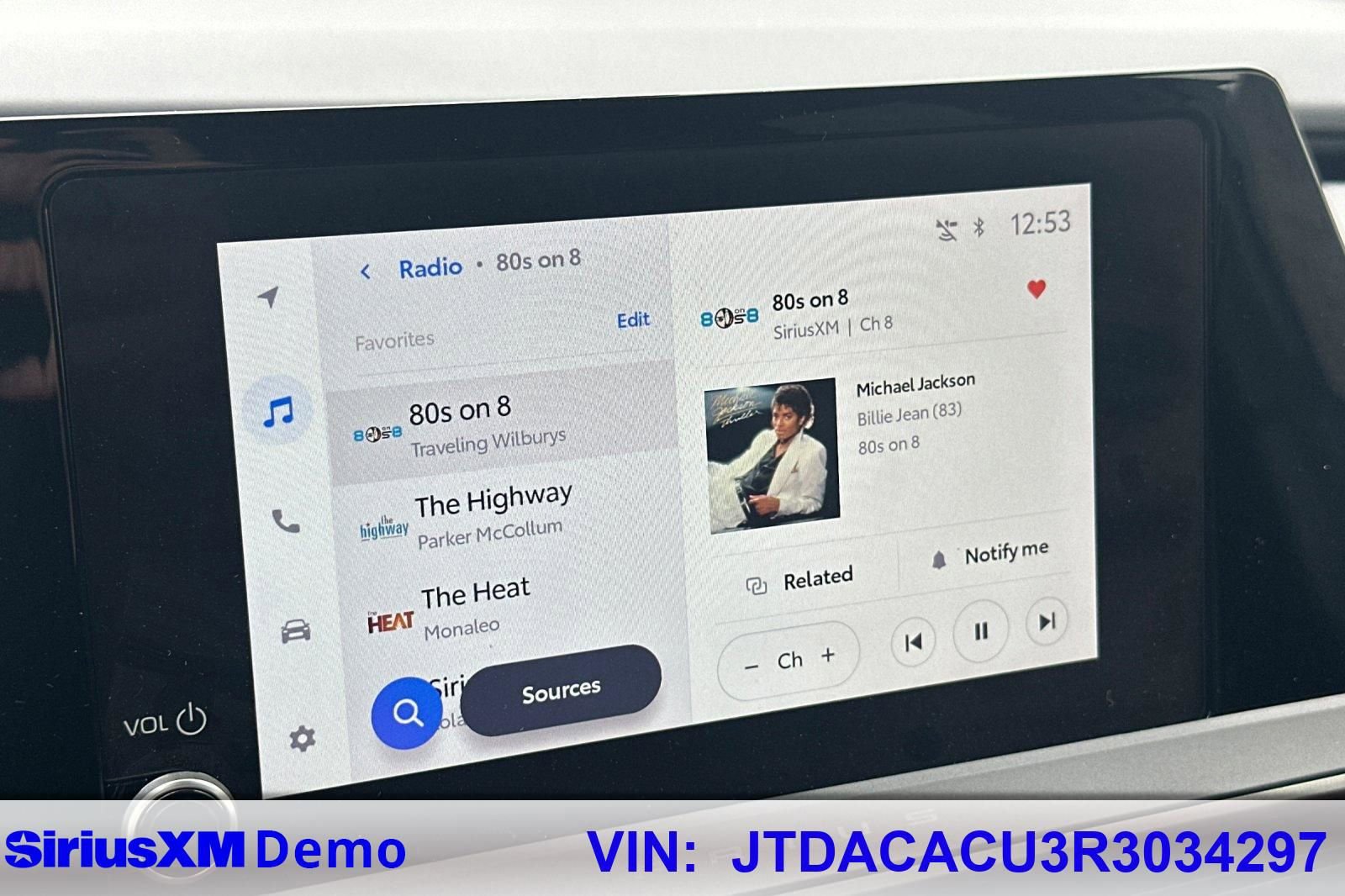 Used 2024 Toyota Prius Prime SE image 31