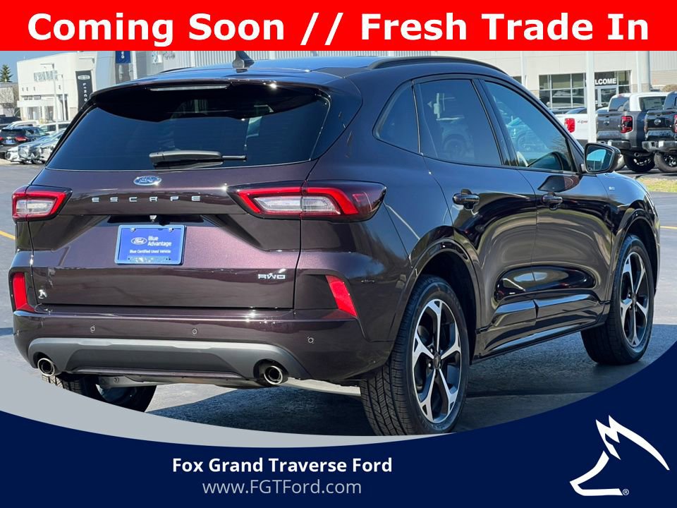 Certified 2023 Ford Escape ST-Line Select w/ Tech Pack #2 AWD/4WD image 9