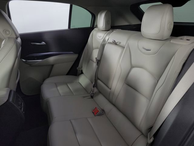 Used 2023 Cadillac XT4 Luxury w/ Cold Weather Package image 17