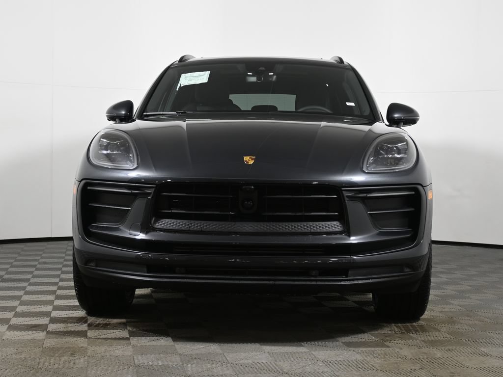 Used 2026 Porsche Macan AWD/4WD image 10