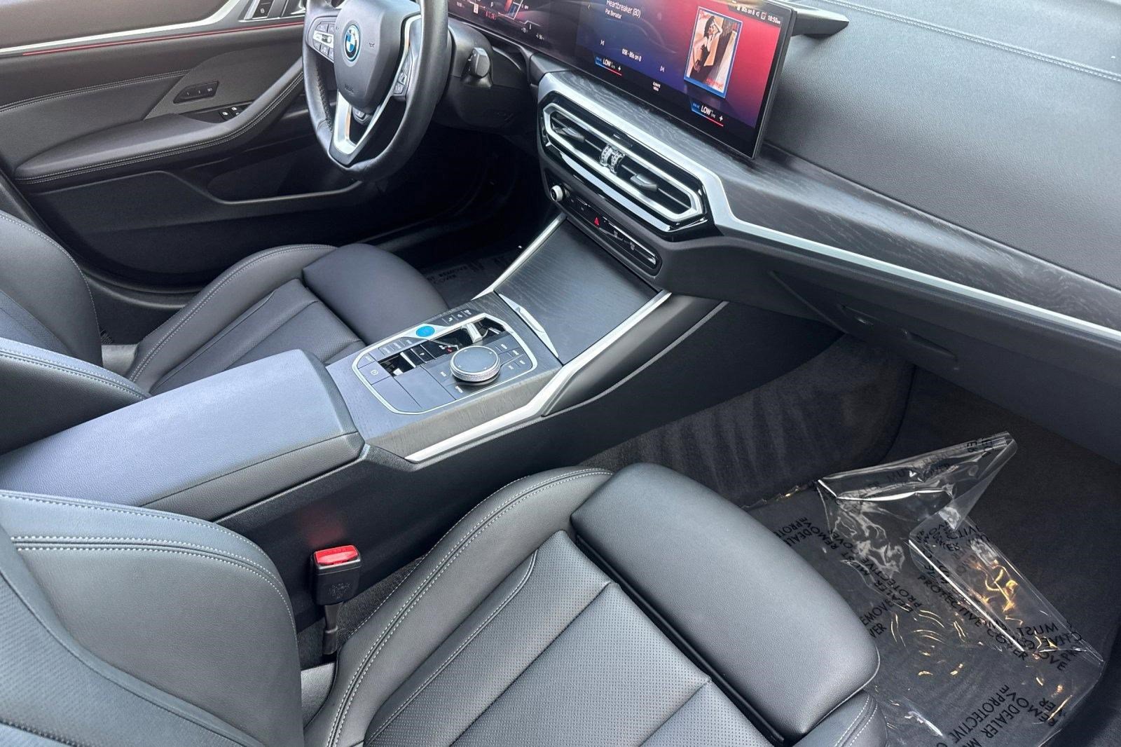 Used 2023 BMW i4 eDrive35 image 32