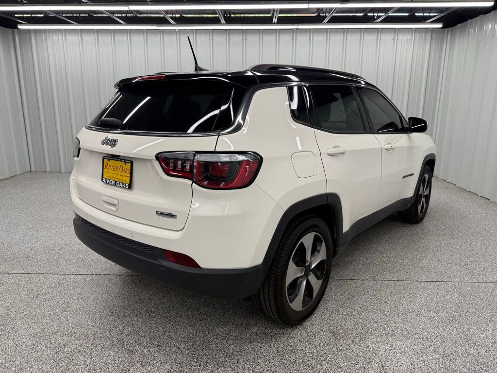 Used 2018 Jeep Compass Latitude w/ Popular Equipment Group FWD image 6