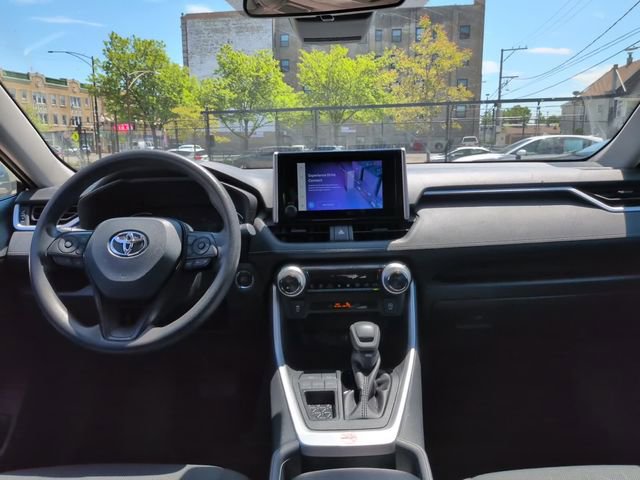 Certified 2025 Toyota RAV4 XLE FWD image 9