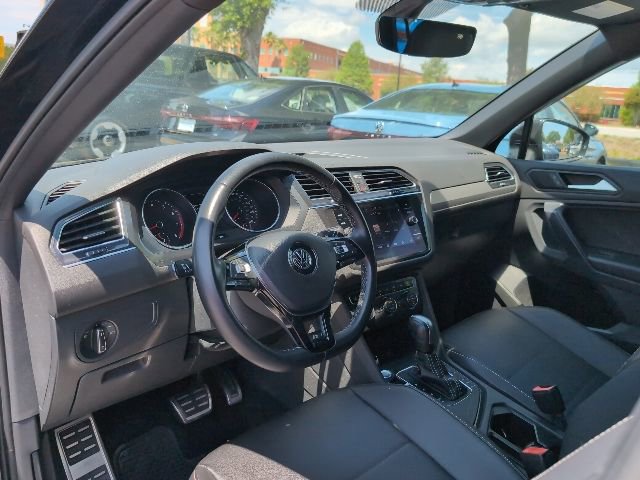 Used 2021 Volkswagen Tiguan SE R-Line FWD image 8