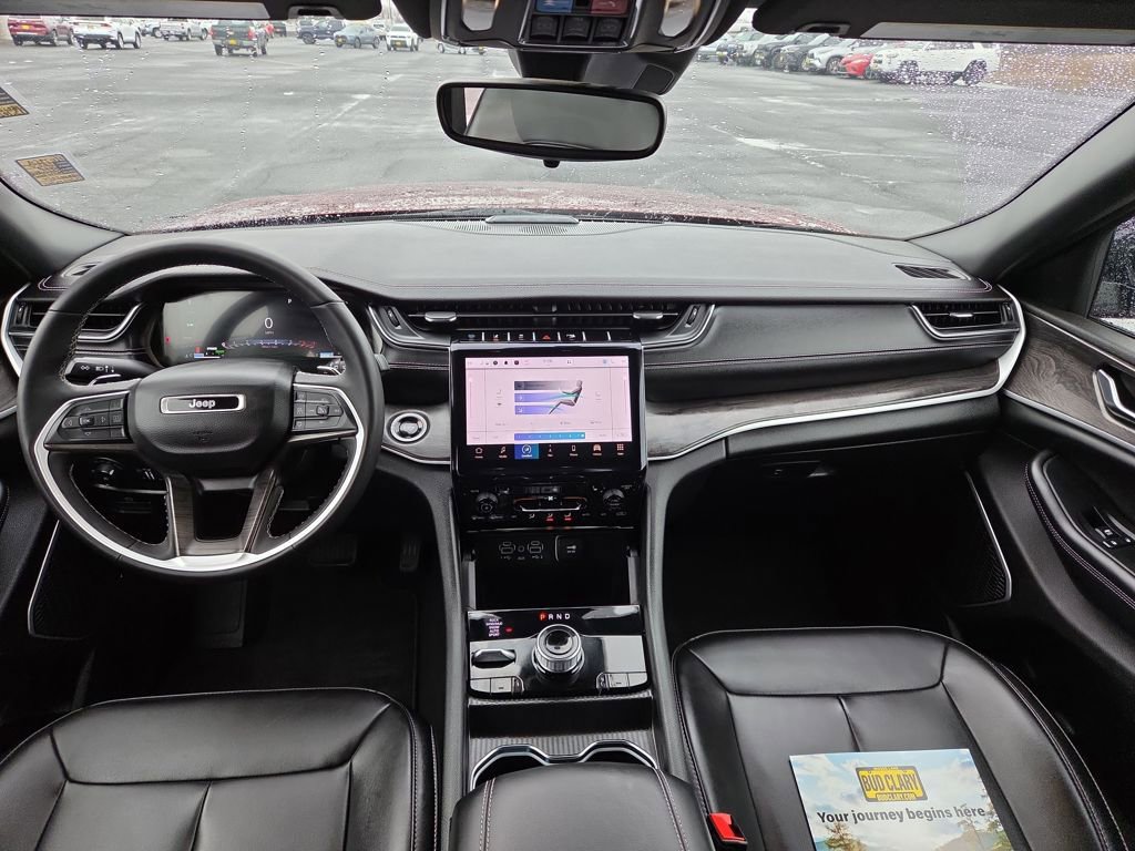 Used 2024 Jeep Grand Cherokee Limited 4xe image 28