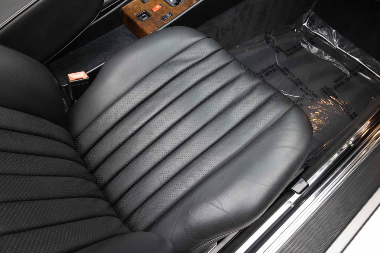 Used 1987 Mercedes-Benz 560 SL image 34