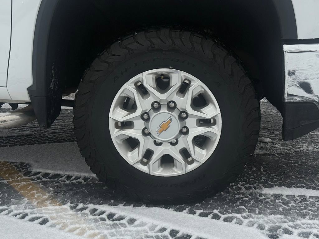 Used 2023 Chevrolet Silverado 3500 LT w/ Convenience Package image 11