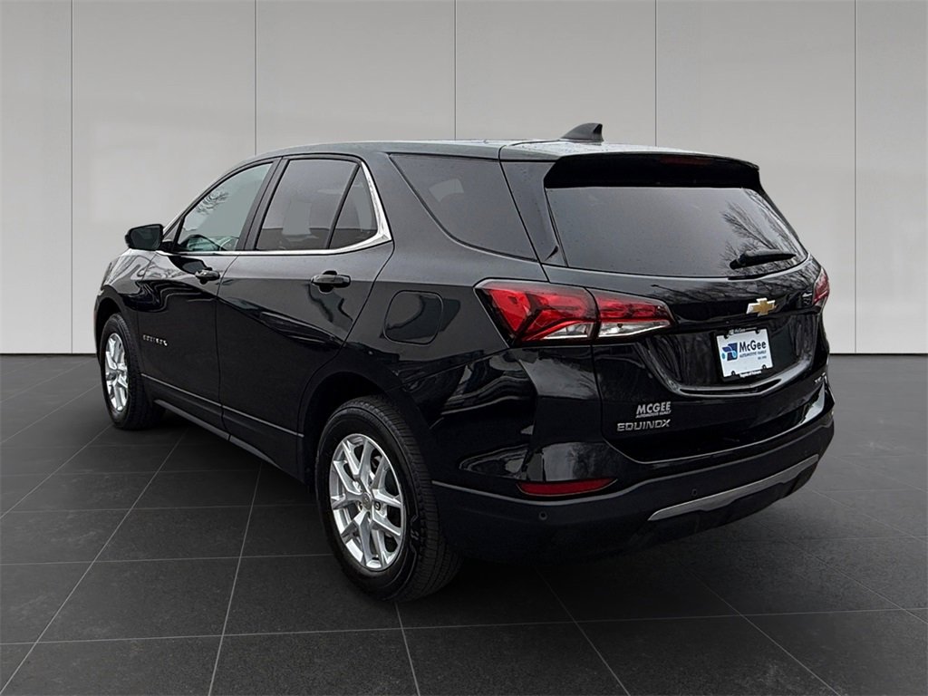 Used 2024 Chevrolet Equinox LT image 3
