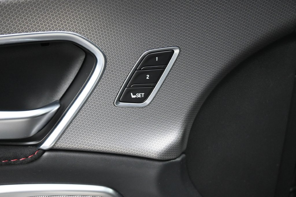Used 2023 Acura RDX w/ Advance Package FWD image 5