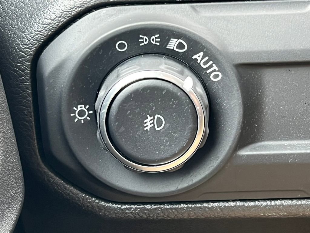 Used 2023 Jeep Wrangler Sport image 17