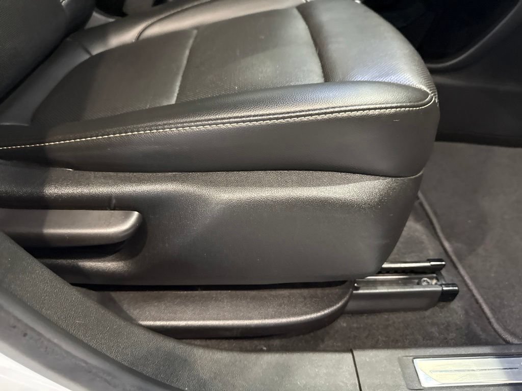 Used 2021 GMC Acadia SLT AWD/4WD image 13