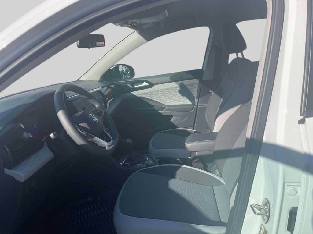 Used 2022 Volkswagen Taos S image 15