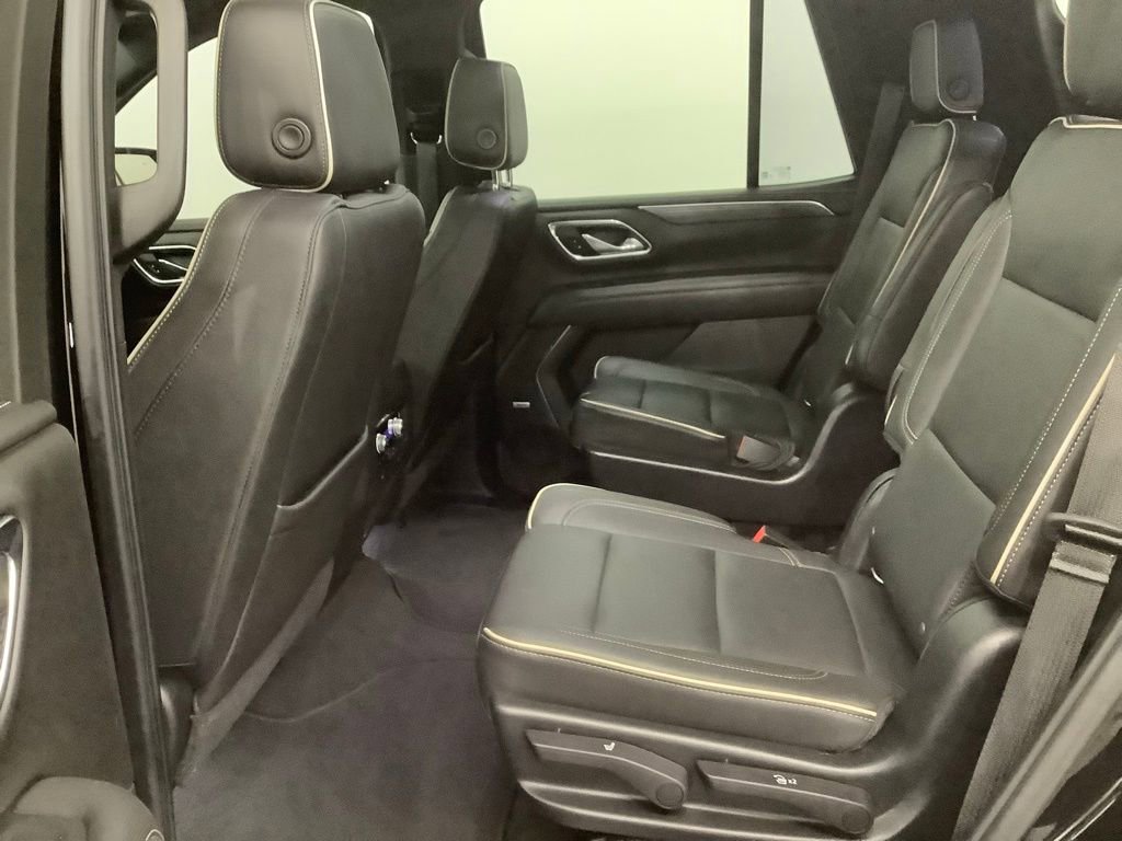 Used 2021 GMC Yukon SLT w/ SLT Luxury Package image 6