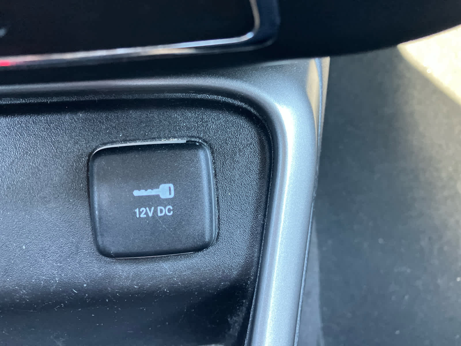 Used 2017 Jeep Compass Sport w/ Tech Group image 23