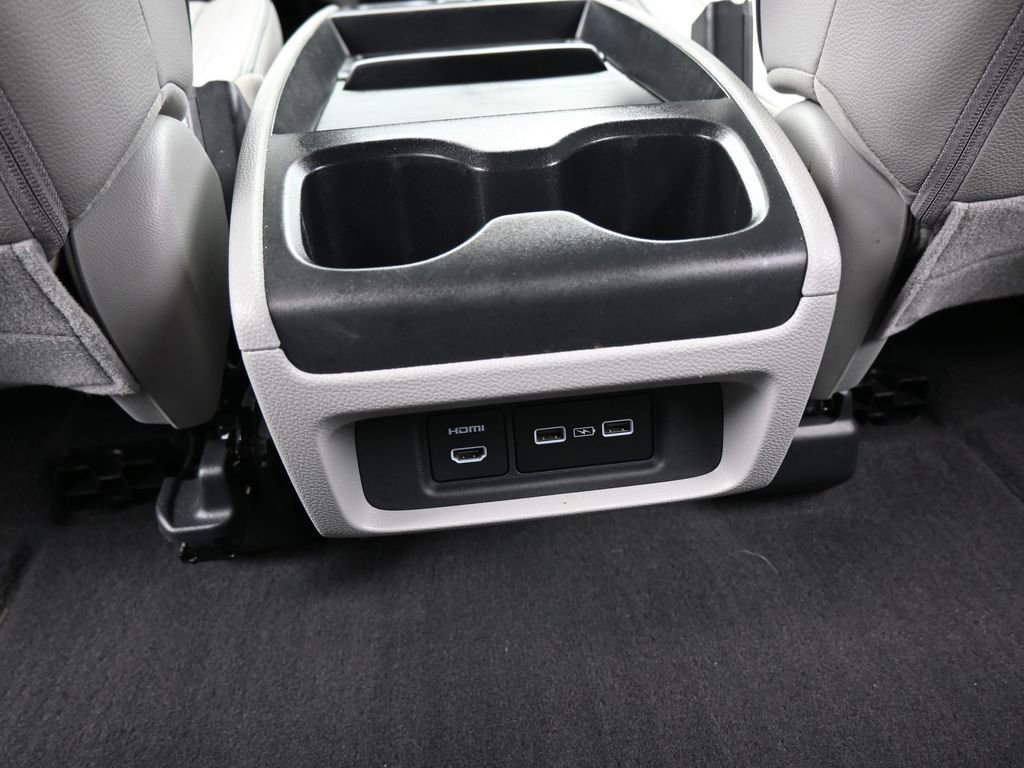 Used 2021 Honda Odyssey Elite image 44