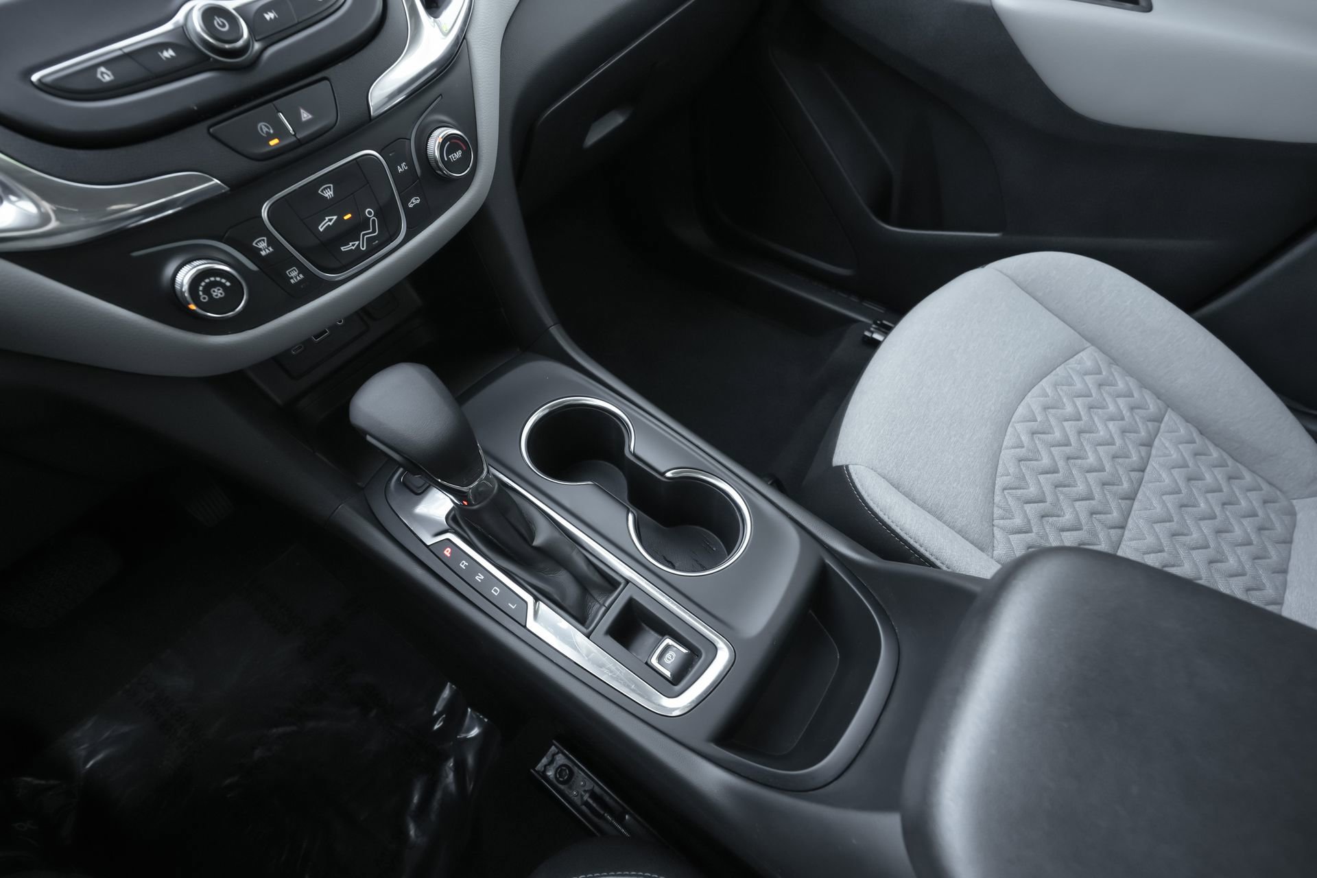 Used 2023 Chevrolet Equinox LS w/ LS Convenience Package image 12