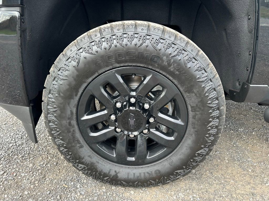 Used 2018 Chevrolet Silverado 2500 LTZ w/ Midnight Edition image 10