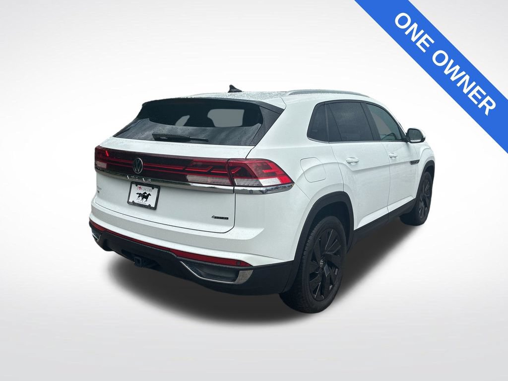 Used 2024 Volkswagen Atlas Cross Sport SE AWD/4WD image 3
