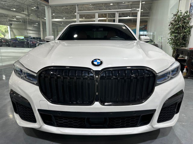 Used 2020 BMW 745e xDrive AWD/4WD image 23