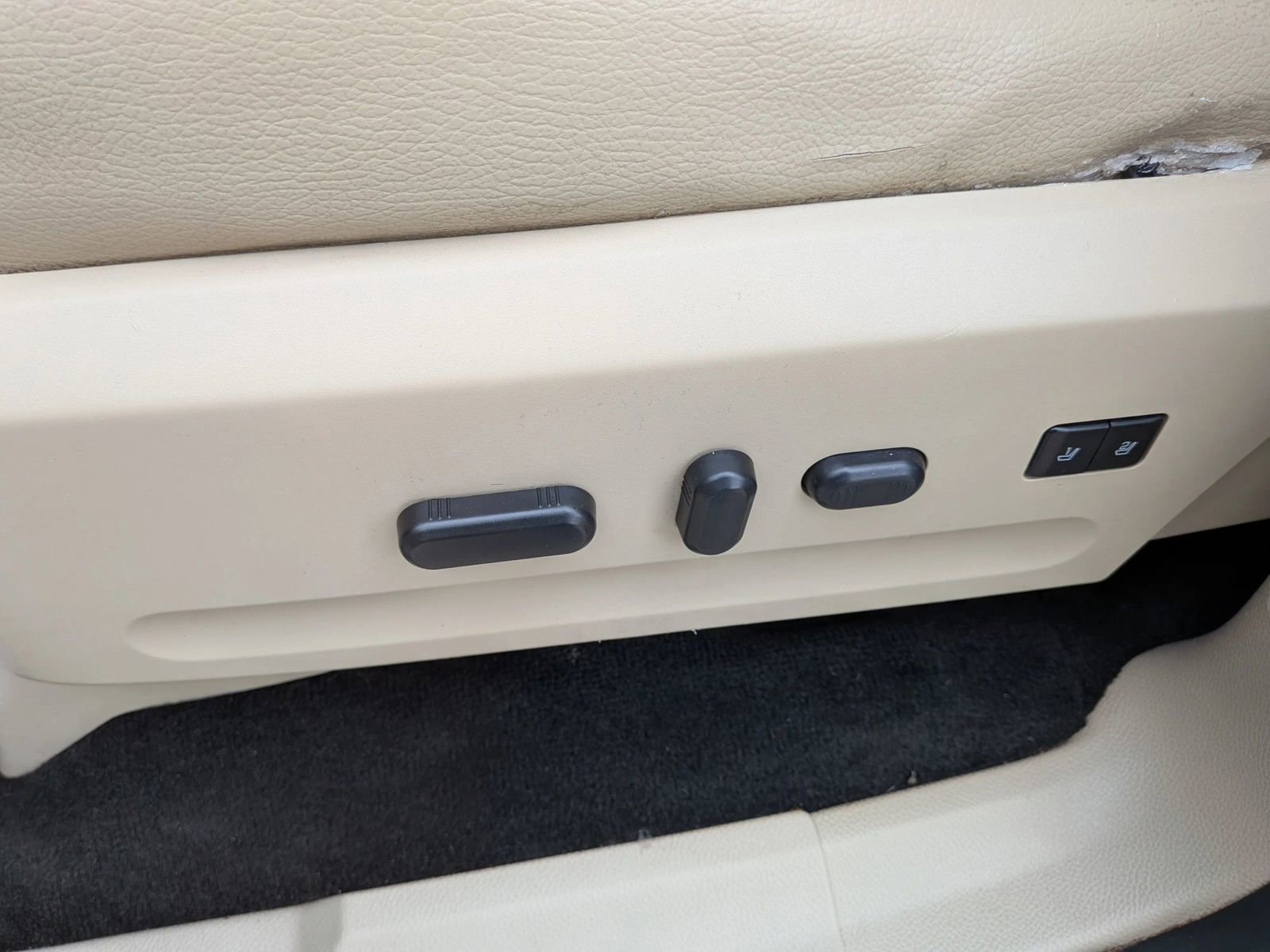 Used 2017 Ford Expedition EL XLT w/ Equipment Group 202A image 25