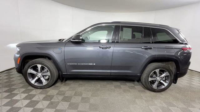 Used 2023 Jeep Grand Cherokee 4WD 4xe w/ MOPAR Finishing Package image 8