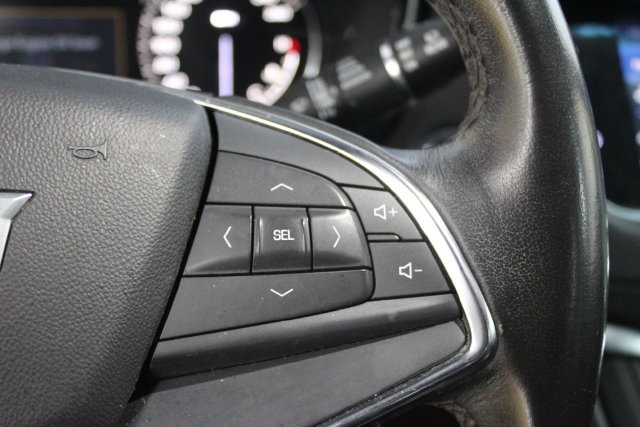 Used 2023 Cadillac XT5 Luxury AWD/4WD image 17