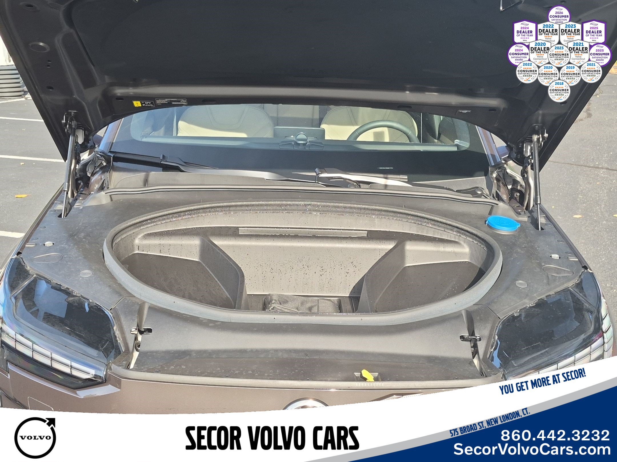 Used 2025 Volvo EX90 Ultra w/ Protection Package Premier AWD/4WD image 25