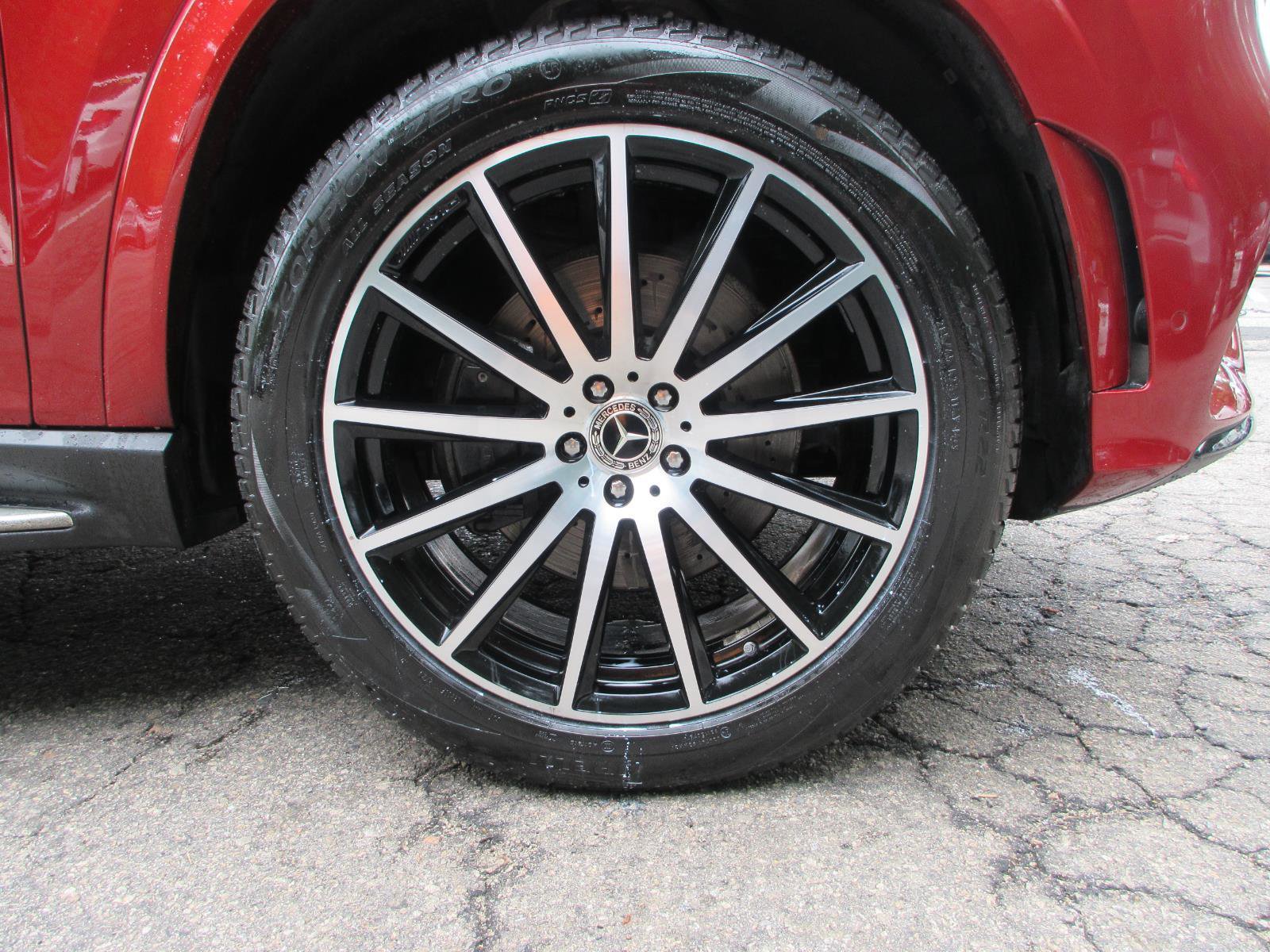 Used 2020 Mercedes-Benz GLS 580 4MATIC image 33