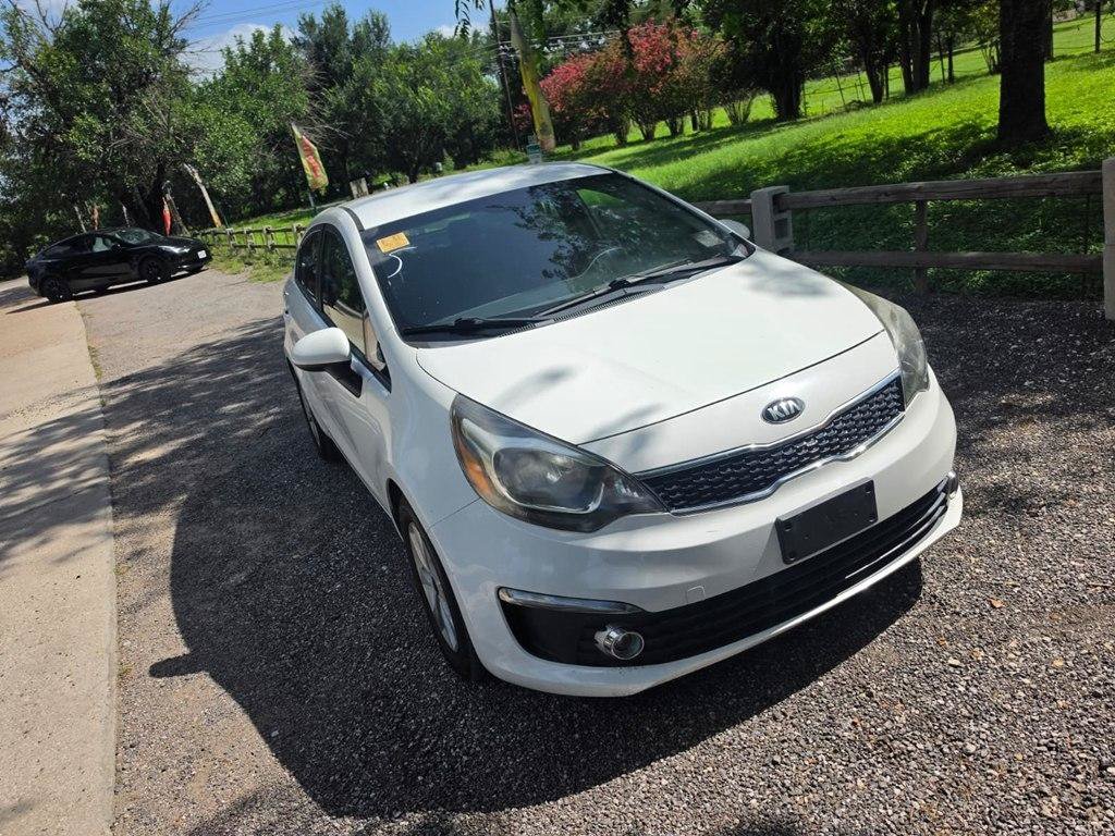 Used 2016 Kia Rio EX FWD image 3